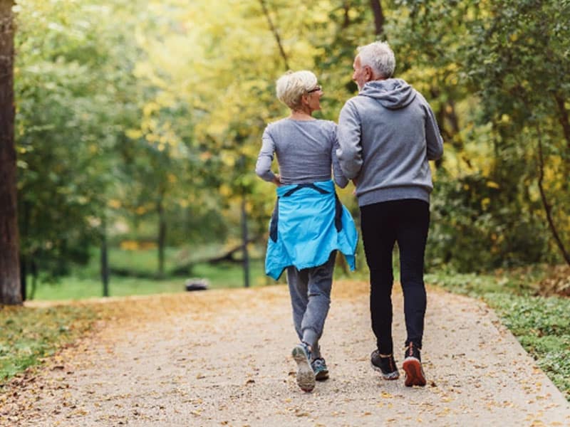 couples jogging